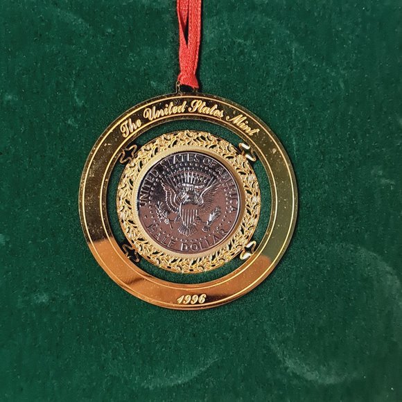 1996 The United States Mint Treasury Holiday Ornament Presidential Coat … - Picture 4 of 5